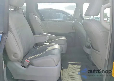 2014 Toyota Sienna Xle z USA, uszkodzony, nr VIN 5TDDK3DC8ES072456